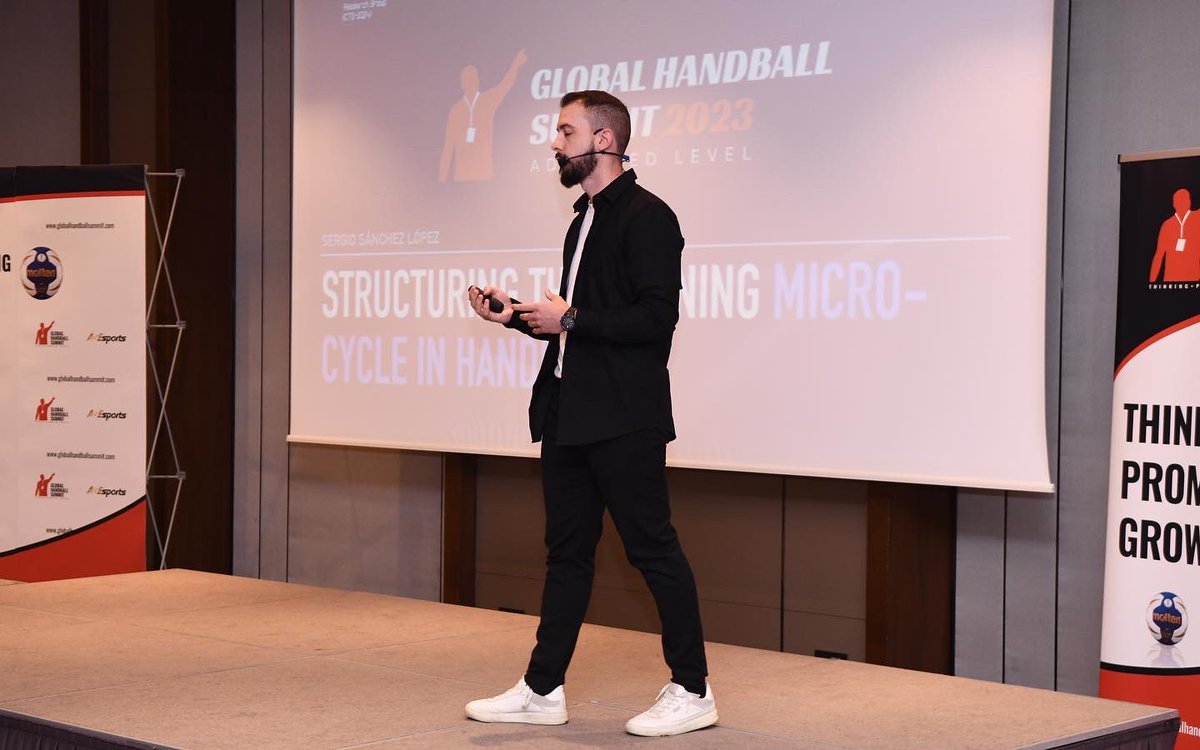 GHandballSummit's tweet image. 📸 | We finally made it into the last day of the #GHS2023 Check out some of the best pictures of DAY 5!

🗣Sergio Sanchez, Carlos Ortega &amp;amp; Anselmo Ruiz de Alarcón 

#GlobalHandballSpeakers
#GlobalHandballSummit