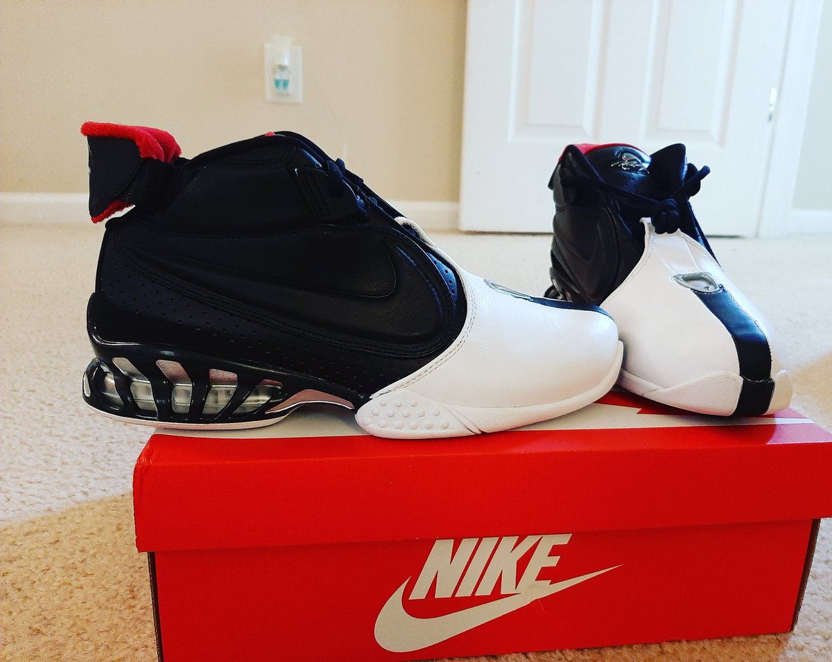 kmart134's tweet photo. @BigLex729 @MichaelVick Don't sweat the technique, fire https://t.co/s40snin11j