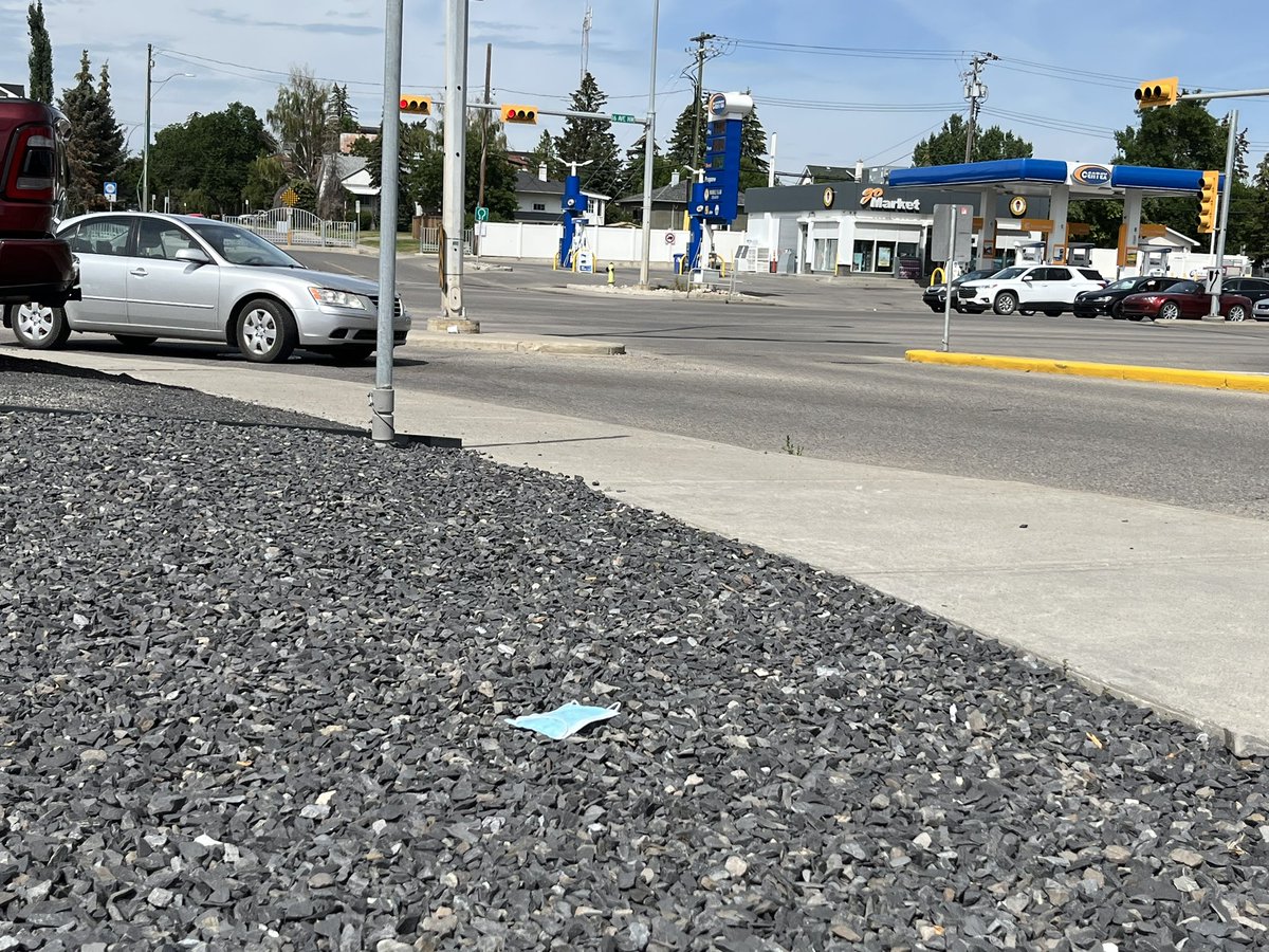 yyccrime's tweet photo. The #OzoneLayer is healing in case anyone cares. So maybe they can stop with the fake #flushots. Has anyone talked about #MaskPollution? I think Greta blocked me. @Greenpeace 🌎 https://t.co/FoJnsUe5Ao