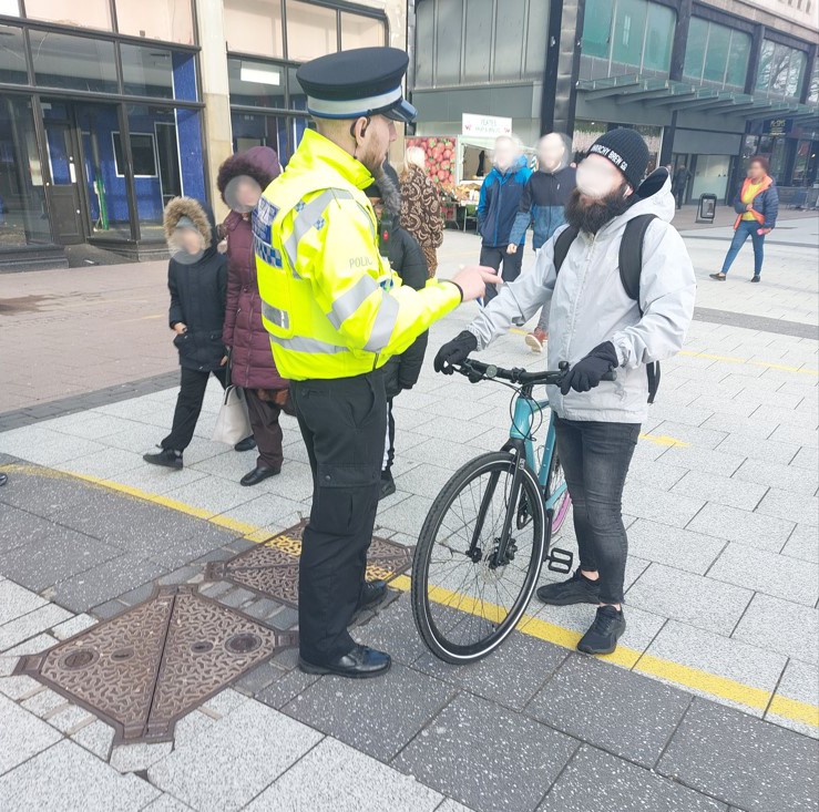 cardiffcouncil's tweet photo. Another successful operation to tackle irresponsible cyclists cycling on Queen Street.
 
Over 30 riders stopped &amp;advised 👍 
Great partnership work between-City Centre Management Team&amp; @SWPCardiff #CityCentreNPT👏

Please use Dumfries Pl &amp;Boulevard de Nantes cycle lanes #OpCastor https://t.co/f8w9iHQ35s