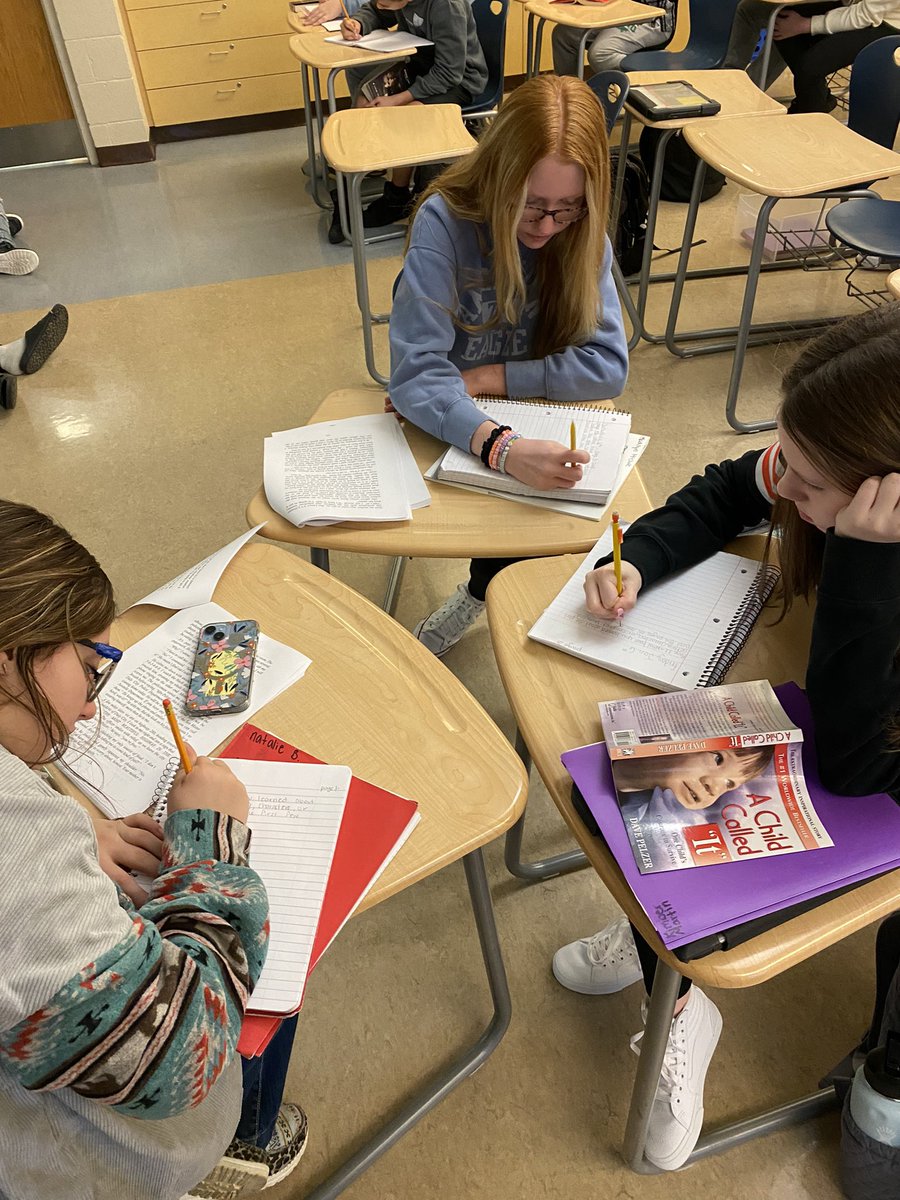 msperryin8th's tweet photo. @tvems 8th graders did reading sprints as a way to get into their Critical Literacy Unit books! They read for short bursts of time and answered a question when the timer went off. The questions helped them with learning about the characters, setting and conflict.  @TV_Vikes https://t.co/Gnvm9U1HPQ