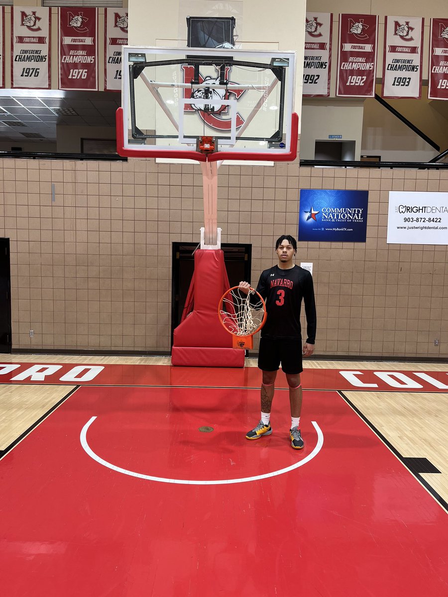 Navarro Basketball tweet media