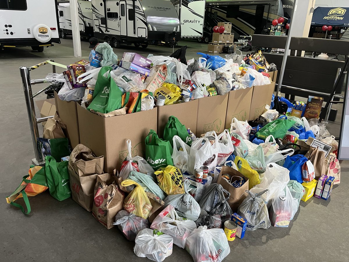 ArrKannRV's tweet photo. WOW Edmonton!! With your help this past weekend, we collected OVER 3100 pounds of food for the @yegfoodbank!! Thank you so much for your generosity!! https://t.co/rfJDVKNDRy
