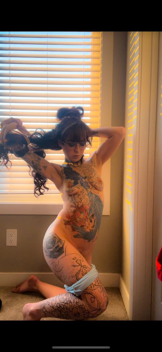 dwtdevil1996's tweet photo. Should I get implants? If you think so 
Subscribe for Free to my onlyfans and let me know! 💋#yes #no #yesorno #implants #onlyfansFree #onlyfansbabe #onlyfansleak #fypp #2023NewYear 

https://t.co/FyAqK7Bgc4 https://t.co/lTCPwHWsOu