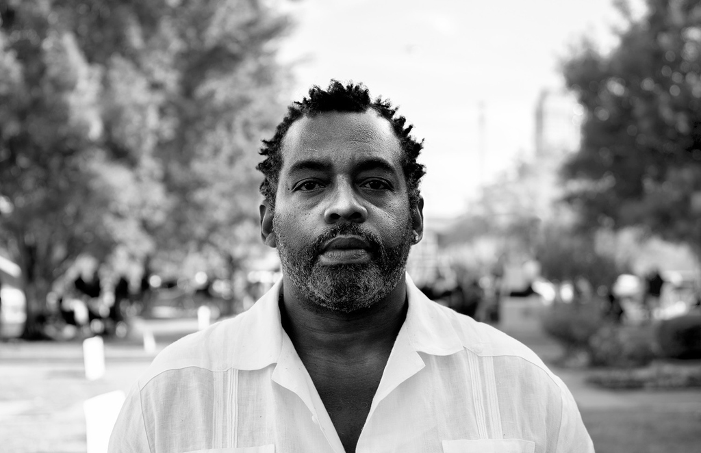 Philbrook's tweet photo. FEB 4th/11th and free for high school teens: Poet, educator, and historian Quraysh Ali Lansana will guide participants as they draw inspiration in the Philbrook galleries and craft a poem in response. 📝 https://t.co/vV4xRG7P3J