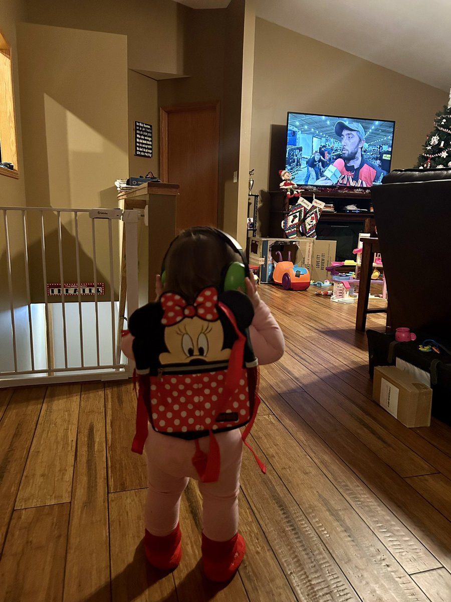 Mandi Miller tweet media