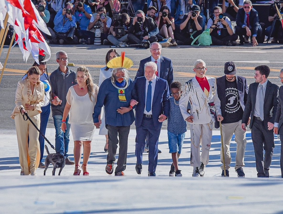 GENTE, tatuaram a imagem da subida da rampa 🥹 , que coisa mais linda!!!