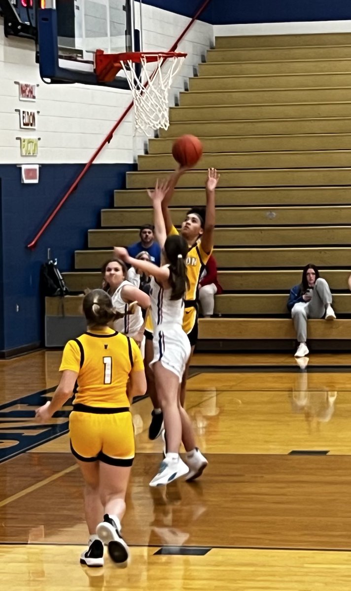 RaebelAngie's tweet photo. The girls Varsity basketball team faced a tough California team and lost 55-21. #fultonproud @FPSActivities https://t.co/22EvHuuDTu