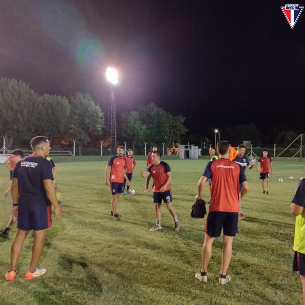 ClubMatienzo21's tweet photo. #Pretemporada2023

💪🏻El Tricolor dio inicio a su pretemporada de cara a este 2023⚽️

🙌🏻Con ilusiones renovadas se dio comienzo a los entrenamientos a cargo del nuevo entrenador Cristian Badaracco junto a su cuerpo técnico. 

Vamos Matienzo🇳🇱 https://t.co/drPNCYWBpu