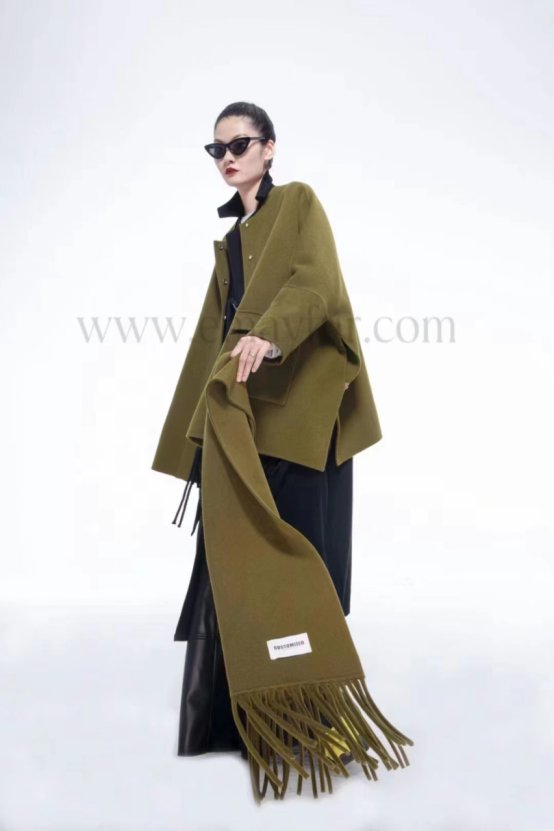 emayvivi's tweet photo. Custom wool #coat, natural wool fabric, sustainable and eco-friendly. This is a relaxed slouch fit, the #design also let this kind of #fashion sense is very strong. If you have more thoughts of this kind of wool coat, contact us for more details! https://t.co/ezvYm6wNNE