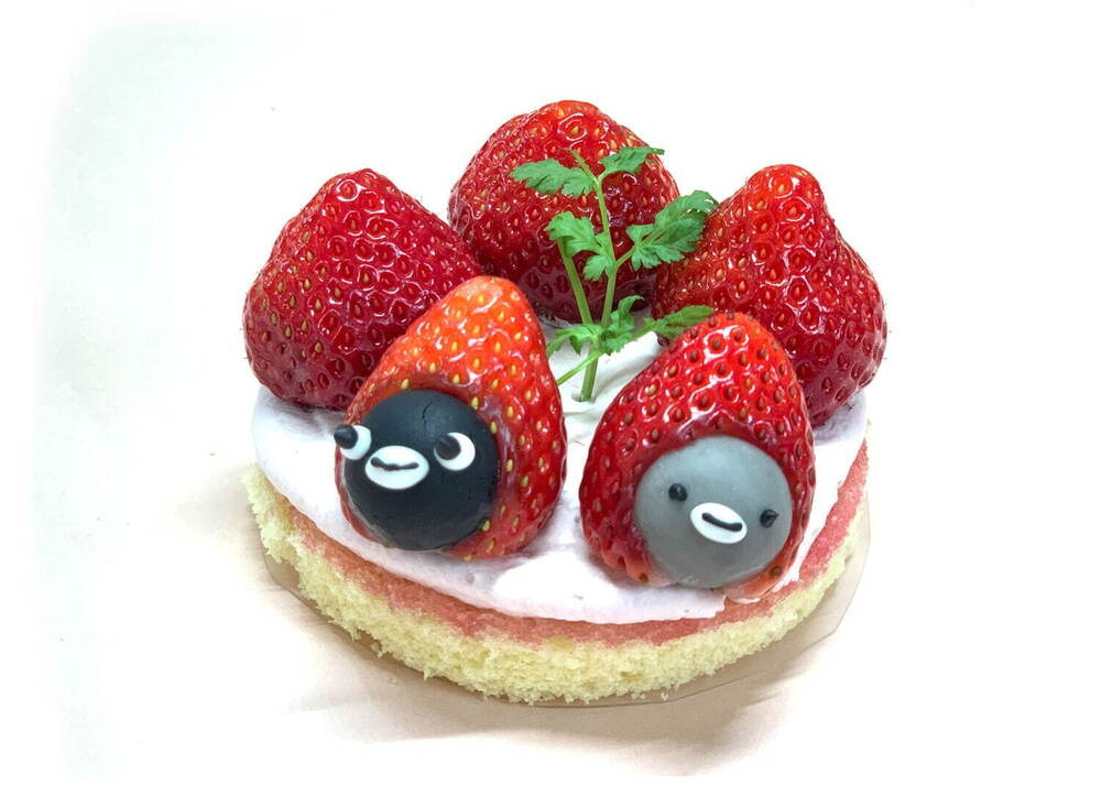 fashionpressnet's tweet photo. Suicaのペンギンの苺スイーツビュッフェ、池袋で - ショートケーキやプリンなどスイーツ約20種 - https://t.co/CmEF9ZBNj1 https://t.co/pB8FFvcfkc
