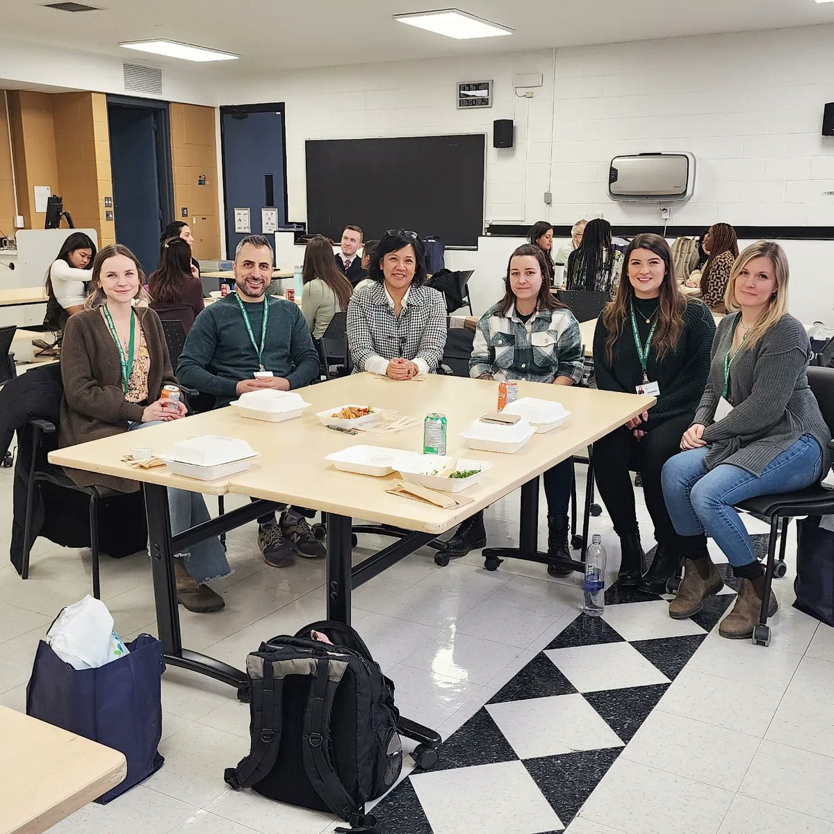 myccnm's tweet image. Welcome back to all returning students and welcome to our new students from the #CCNM Class of 2026 (January intake) who began Orientation Week today! #CCNMLife #CCNMClassof2026