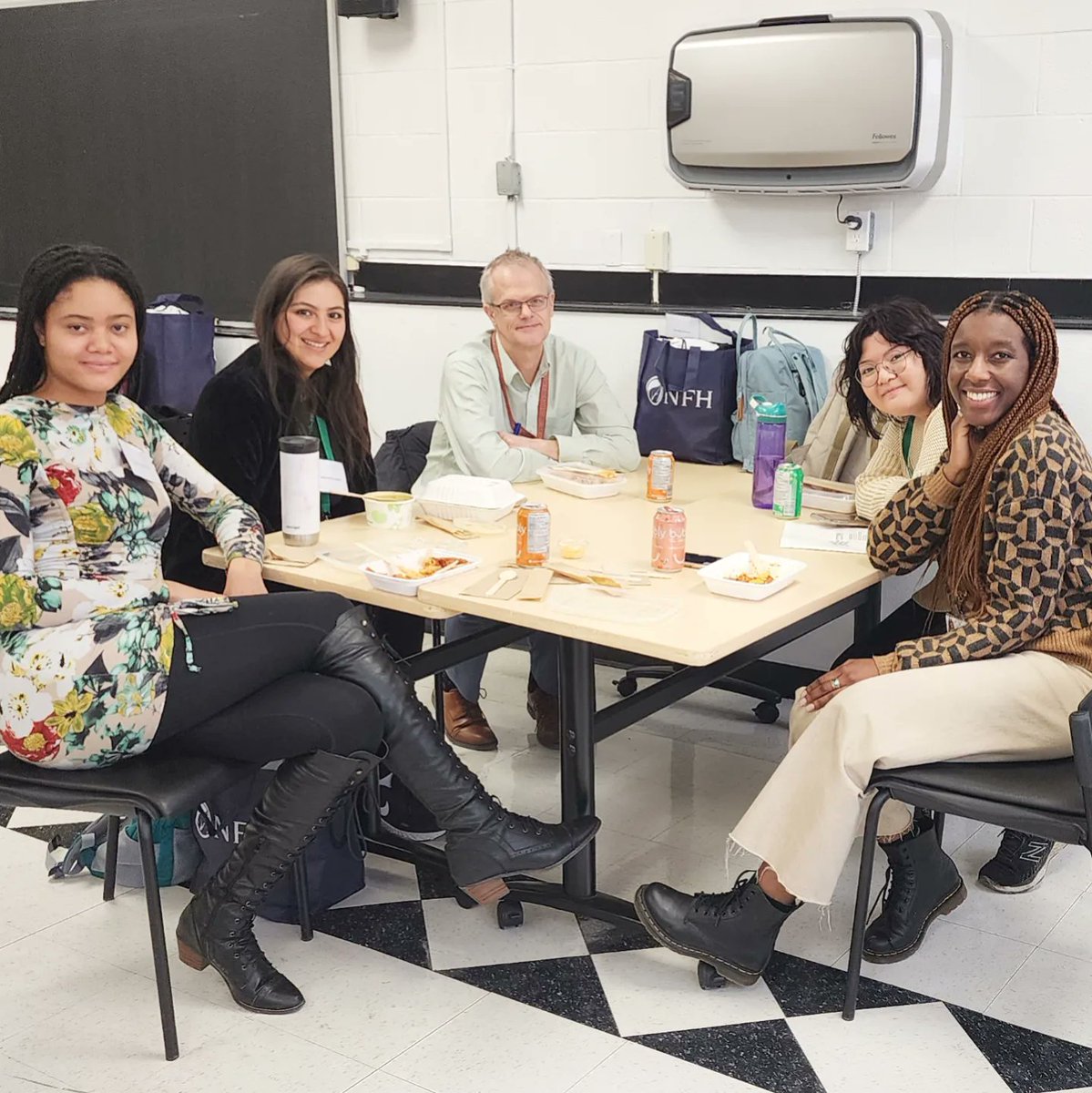 myccnm's tweet image. Welcome back to all returning students and welcome to our new students from the #CCNM Class of 2026 (January intake) who began Orientation Week today! #CCNMLife #CCNMClassof2026