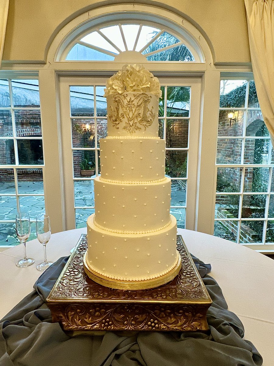 ambrosiabakery's tweet image. Congratulations to Layla &amp;amp; Landon · 1/6/23 ✨ Stunning 4-Tier Wedding Cake and cutout Angels Jersey Grooms Cake.

📍 White Oak Estates

#weddingcakedesign #groomscakedesign #localbakery #batonrougeweddings #ambrosiabakery