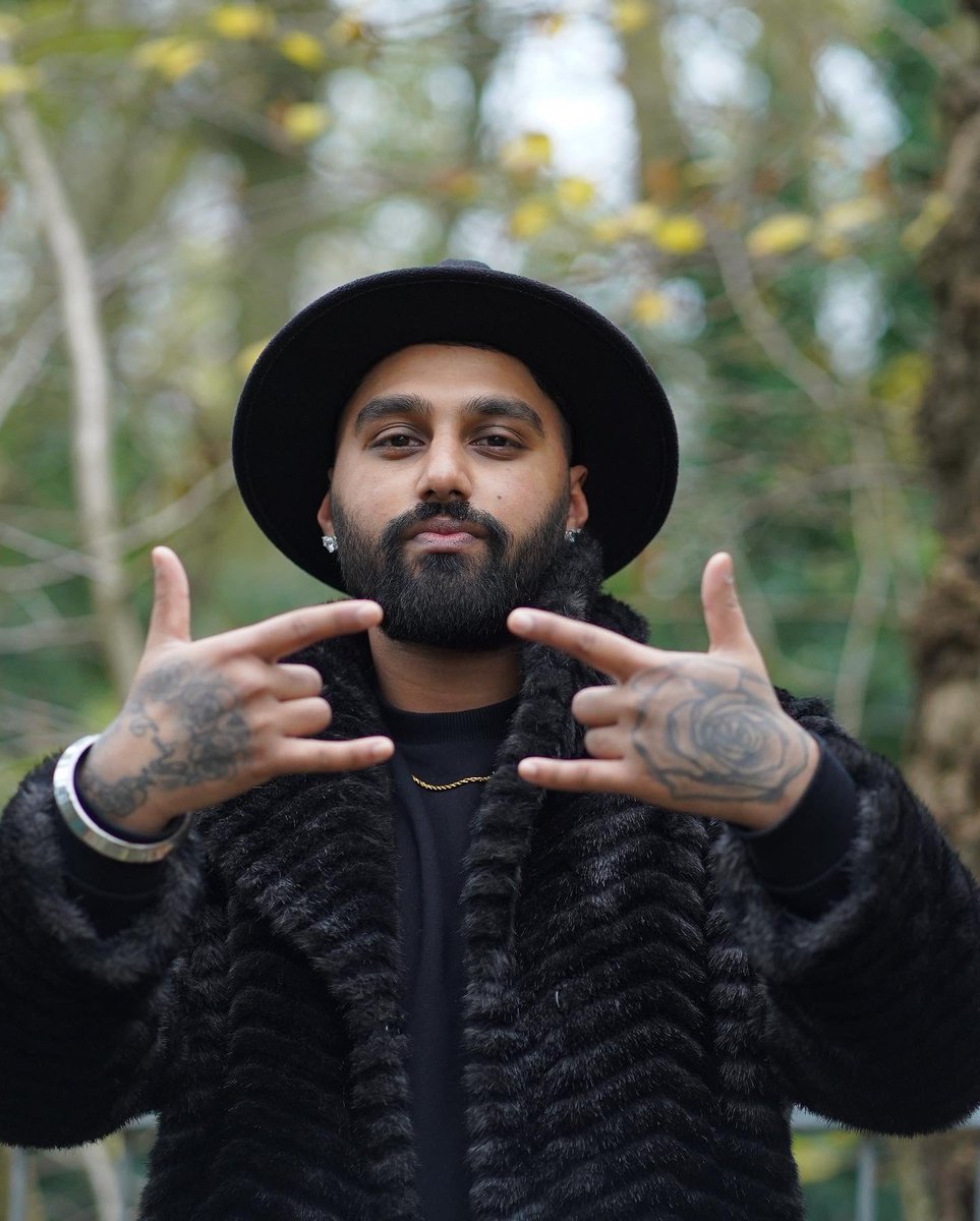 𝔽𝕣𝕠𝕞 𝕄𝕖 
𝕋𝕠 𝕐𝕠𝕦 🎉 
🄷🄰🄿🄿🅈 🄽🄴🅆 🅈🄴🄰🅁 2️⃣0️⃣2️⃣3️⃣❗️

WISHING ALL MY FAMILY &amp; FRIENDS THE VERY BEST FOR THIS YEAR ! 🎉✌🏼 

LoveNPeace 
Jeeves x