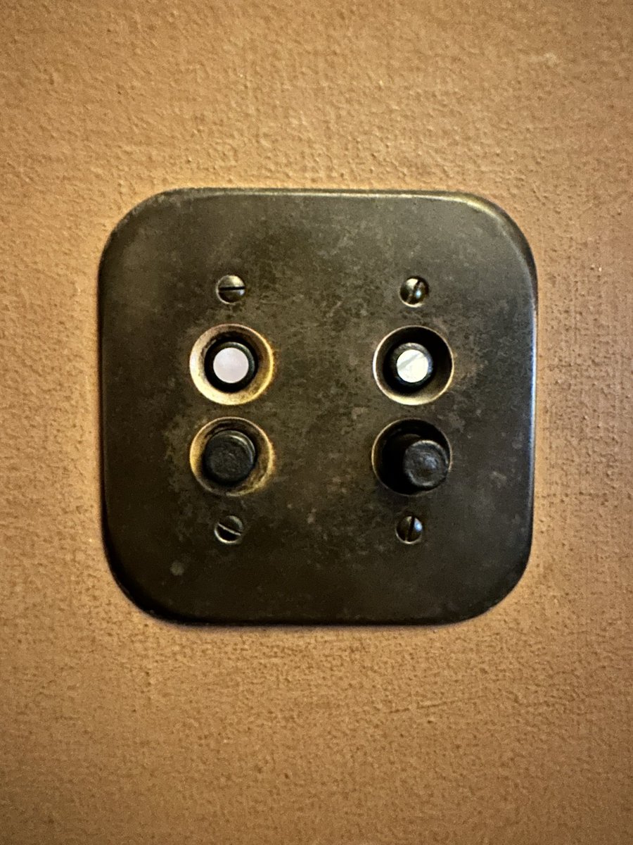 Continuous rounded corners figured out in 1908.