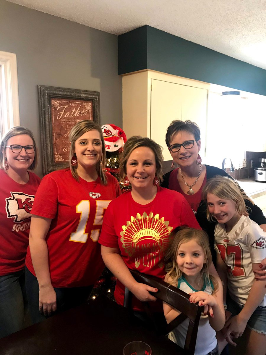 Kara Warren tweet media