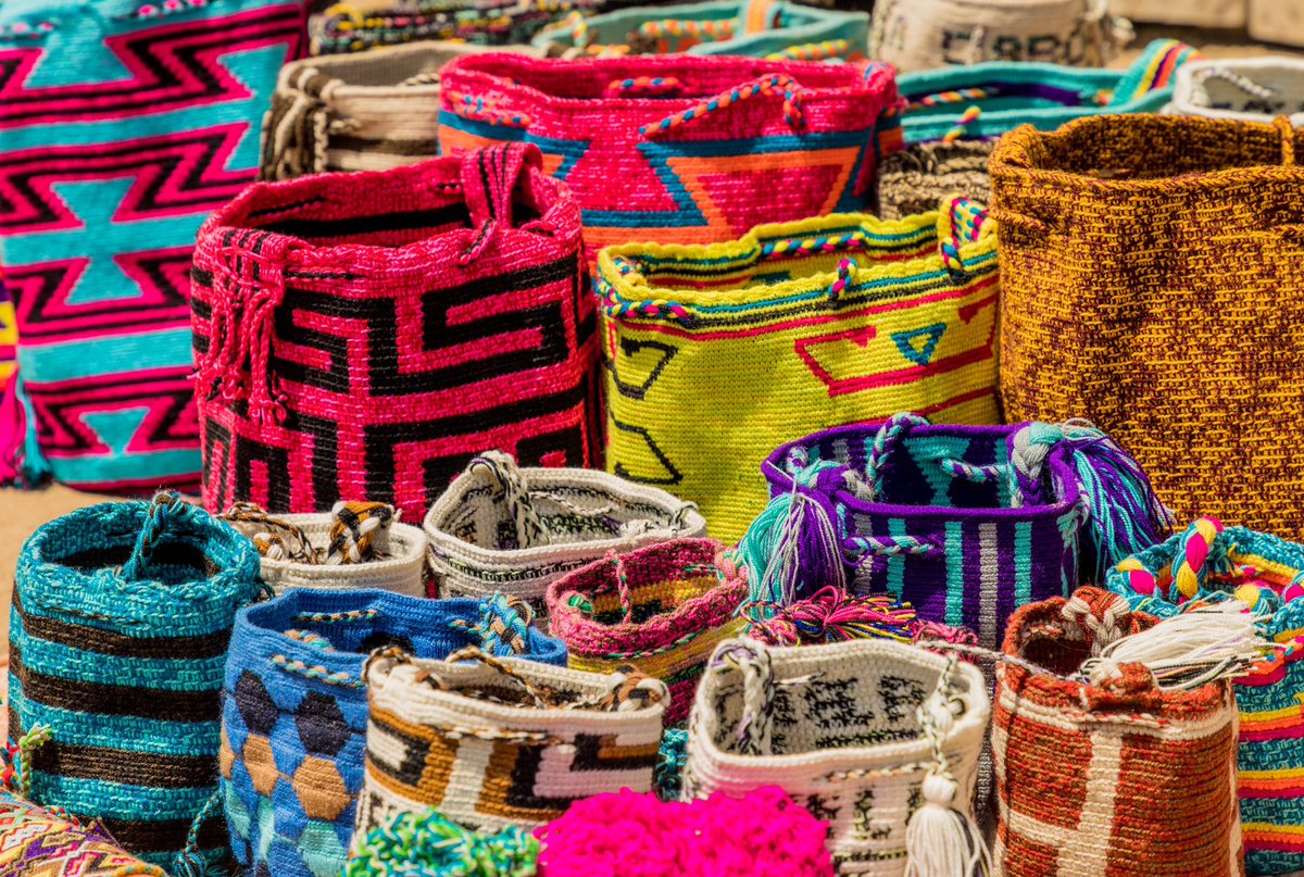 thewayuuspirit's tweet photo. The #Wayuú #Tribe is our inspiration, our goal and our #Spirit 🧡 

https://t.co/R1r7zipvd6 

#wayuupeople #wayuu #wayuubag #colombia #matronas #bags https://t.co/qBki8EhdWK