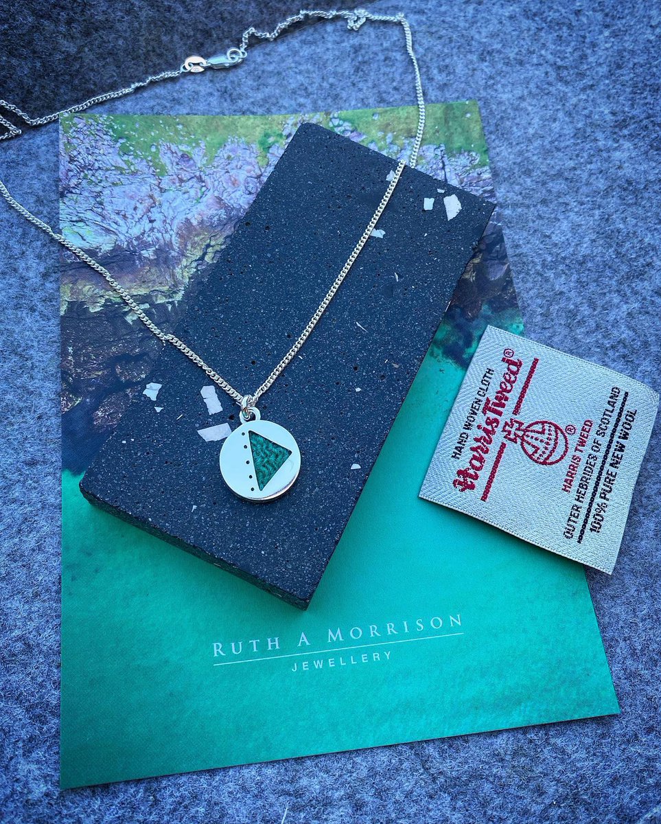 ruthamorrison's tweet image. Scarp Necklace - Harris Tweed - SALE
ruthamorrison.com 
Last 3 available over on the website at the sale price. #scarp #scarpisland #scottishislands #scottish #isleofharris #outerhebrides #handmade #harristweed #loveharristweed #wool #luxuryscotland #tweed #scottishdesign