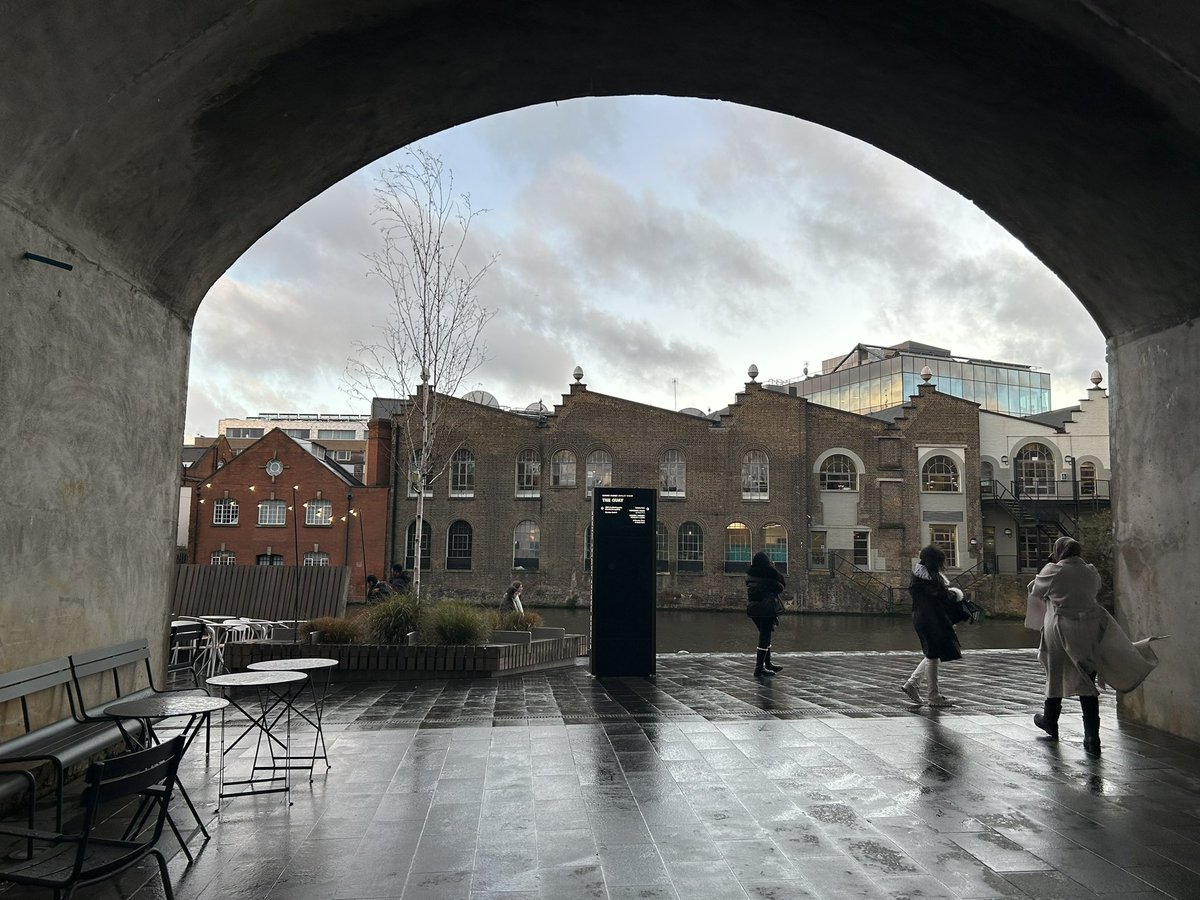 PubsSaving's tweet photo. New 3 Locks brewery tap room open in Hawley Wharf #camdentown Nice view of the canal. #newbars https://t.co/oscBd8ka4R