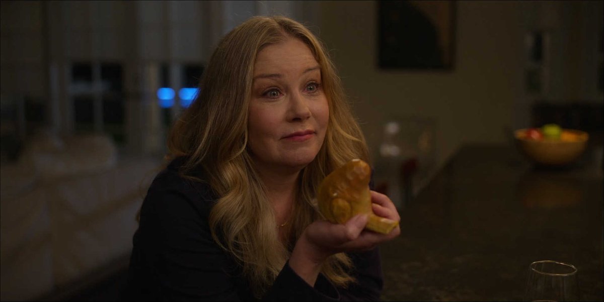Christina Applegate Online tweet media