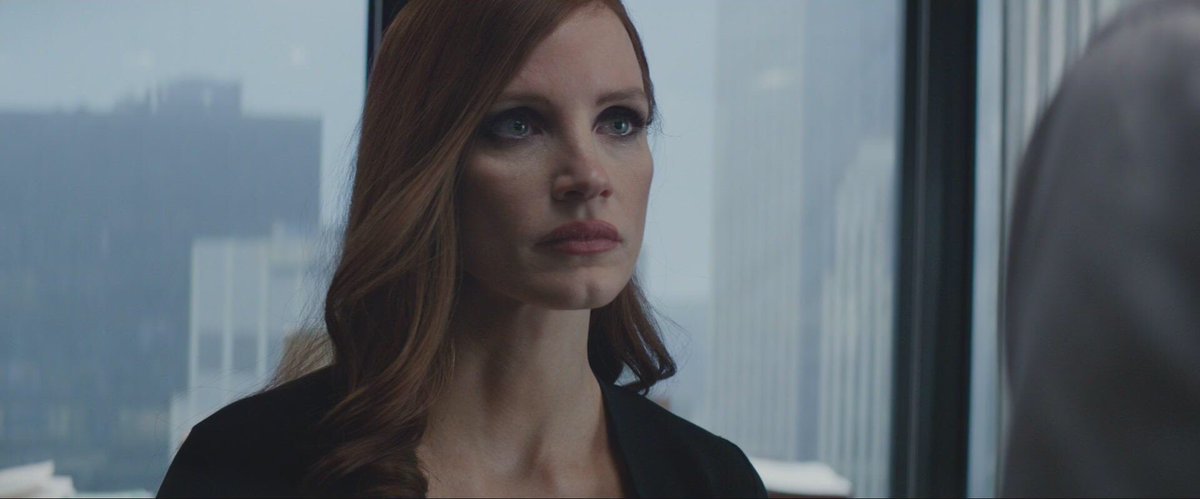 tinychastain's tweet photo. jessica chastain in molly’s game https://t.co/RrvztROwiG