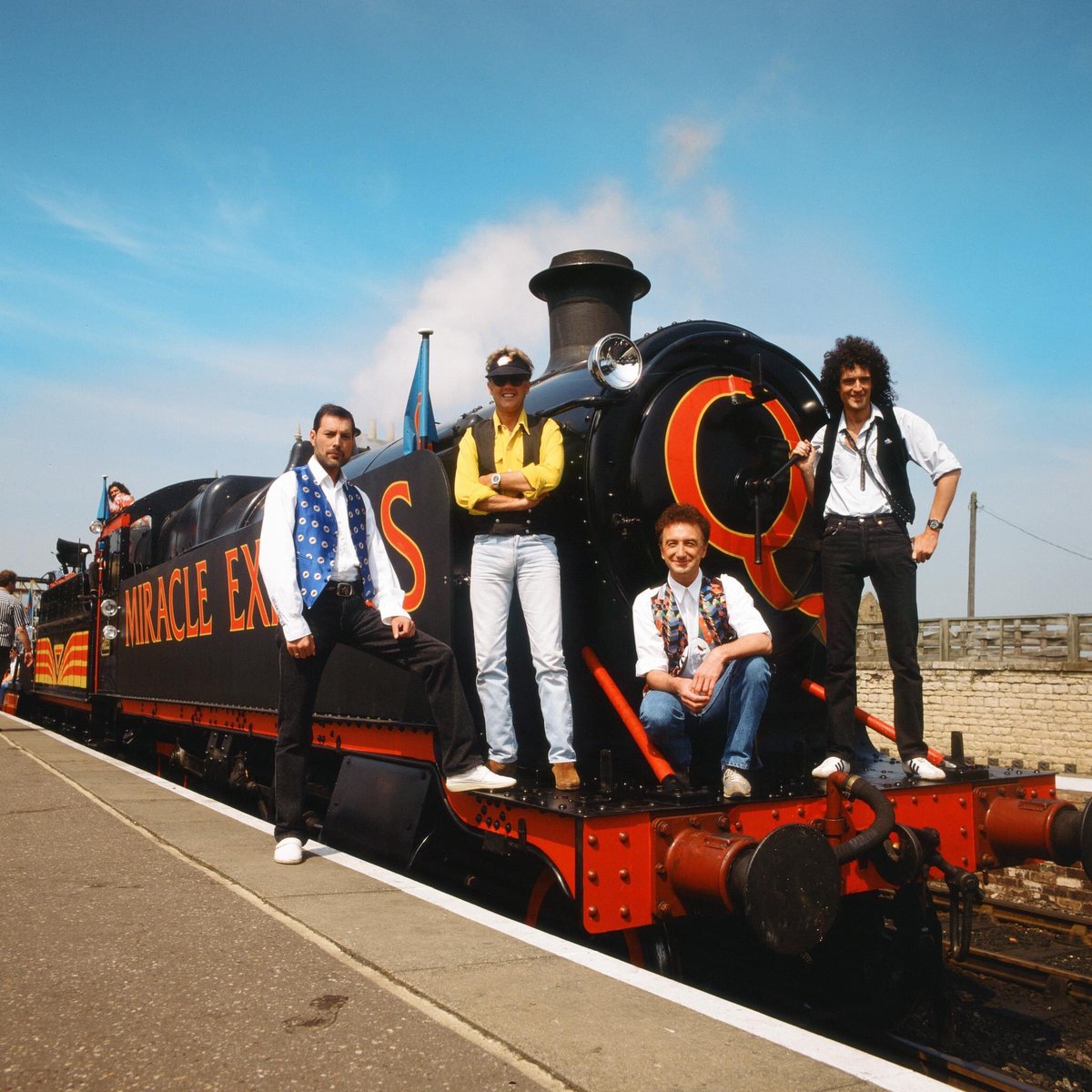 queen archive (@archiveofqueen) on Twitter photo 