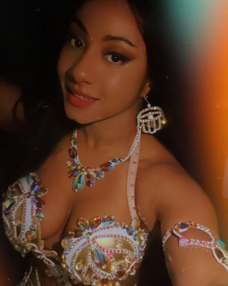 Belly dancing vibes