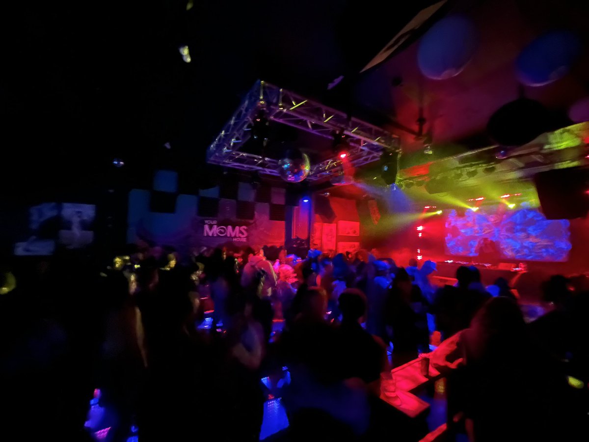 Huge shout out to <a href="/WubadelicPromos/">Wubadelic</a> for bringing me out to Denver this past weekend! Show was so much fun 💜 also big thx to <a href="/YourMomsHouseCO/">Your Mom's House</a> for hosting and <a href="/KollectiveKouch/">Kouch Kollective</a> for being such an awesome and genuine bunch of folks! Mad love to every artist that played there too! 🙏🤟