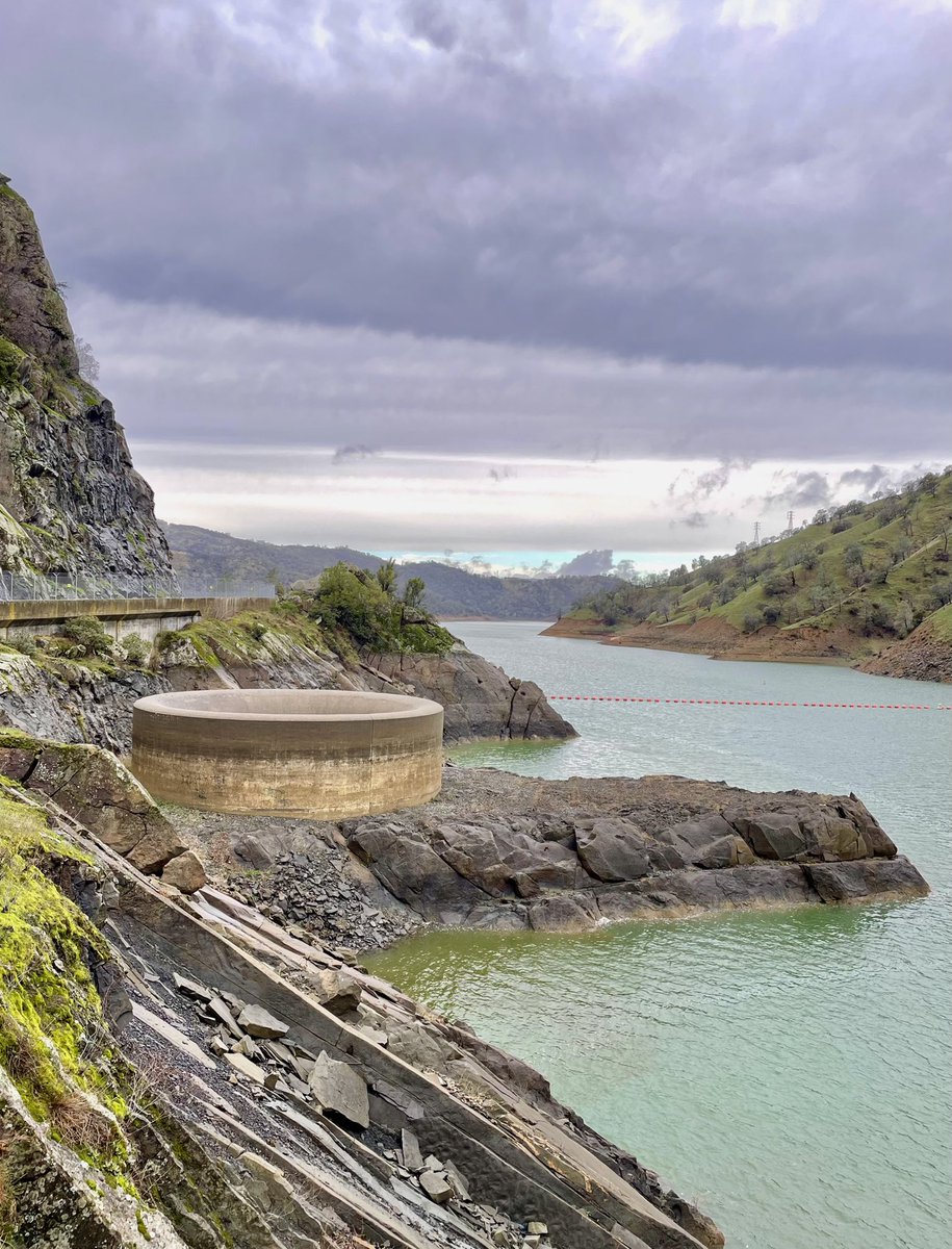 Plenty flooding in Sacramento and beyond. This is the #GloryHole at Lake Berryessa. While the #AtmosphericRiver is still strong, we do need more water in our reservoirs!
#rain
#California