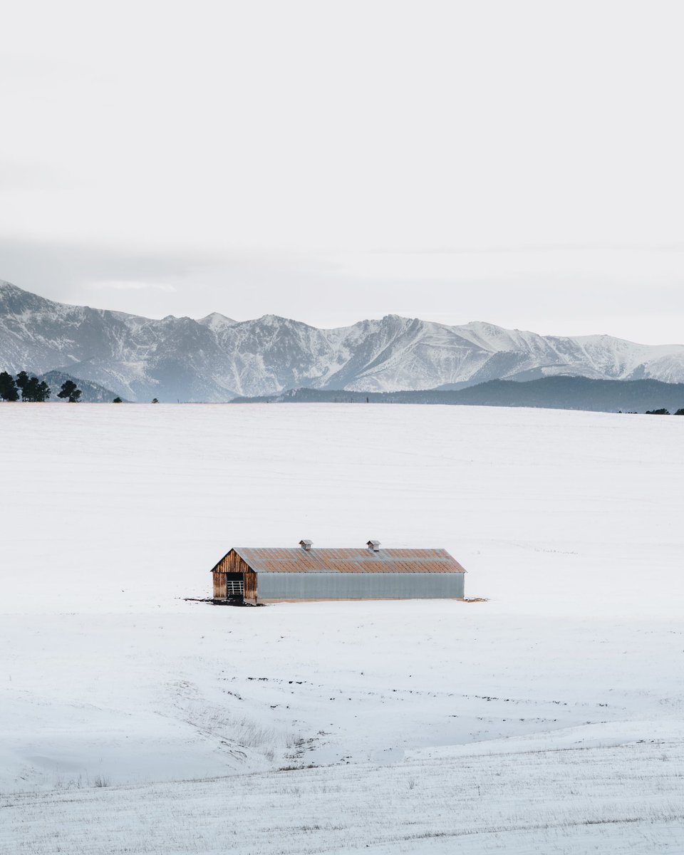 Winter in the rockies 🏔️
📍 Palmer Lake, Colorado 

#jacopalermo #RockyMountains #ColoradoLiving #SonyAlpha #ContentCreator #CreateVisualArt #RoamTheEarth #RoamTheWorld #TravelingPhotographer