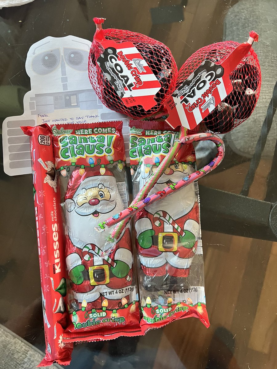Is7ander671's tweet photo. No words can express, how grateful and thankful of people I can call friends. Really unexpected mail call from @evalicious25, you are really the best! Thank you sooo much for the goodies!! My family and I thank you from the bottom of our hearts. #evaisthebest https://t.co/MlnNVrmNRb