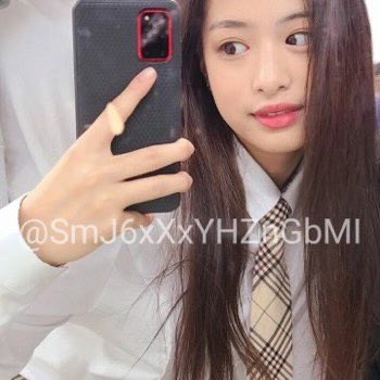 On Twitter She Is So Pretty