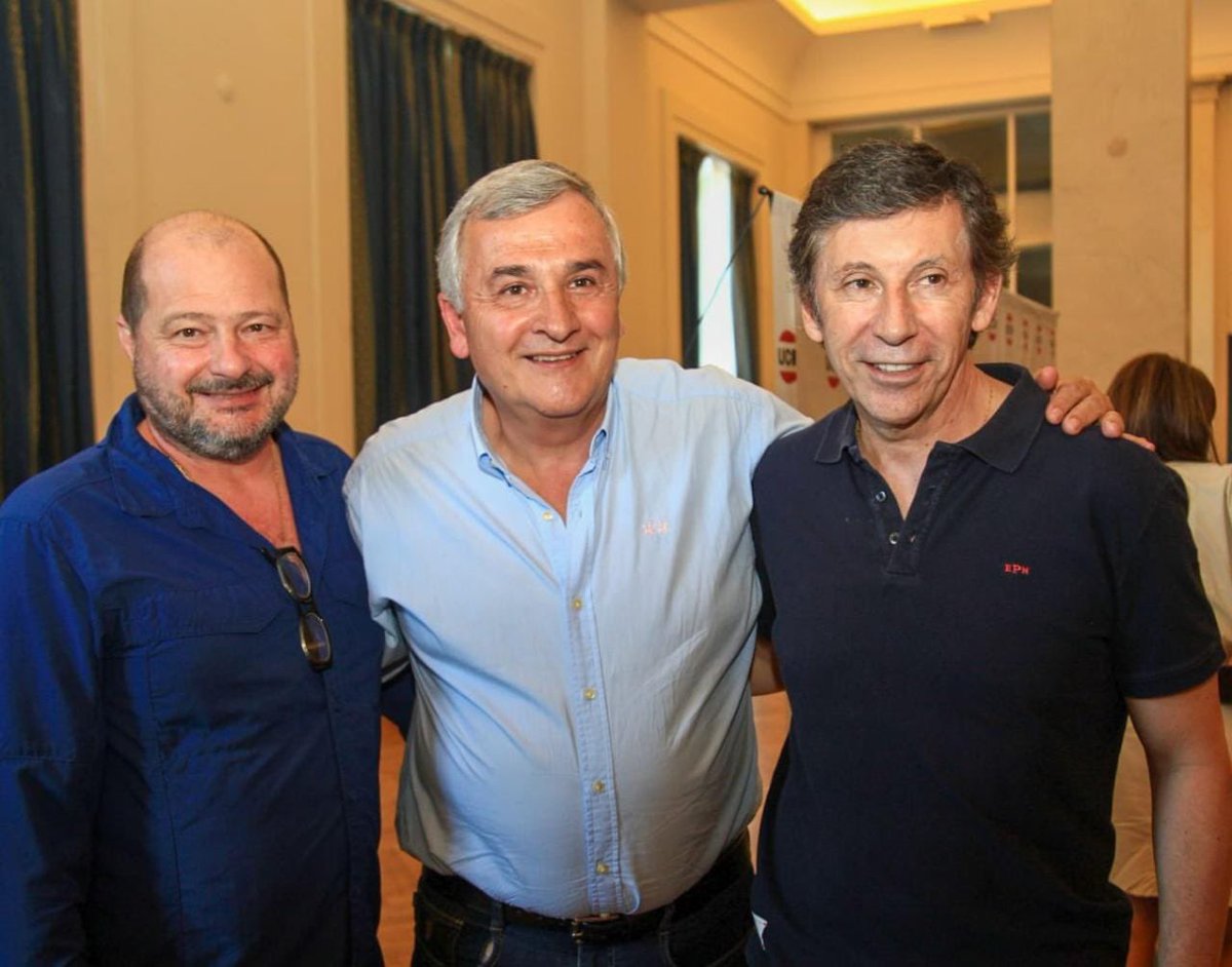 gustavoposse's tweet photo. Hoy, más que nunca, necesitamos unidad, compromiso y estrategia para que Argentina salga adelante. 

En Mar del Plata, dimos el ejemplo desde el radicalismo para mostrar que si nos ponemos de acuerdo, no hay límites en lo que podemos lograr.

¡Adelante @UCRNacional! https://t.co/SgSVha2Uxq