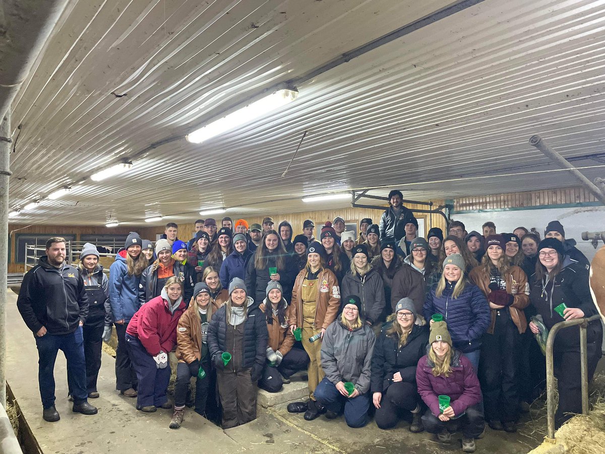kaylaapeters1's tweet photo. Officially starting my last first day of school on the road again with the UoG Dairy Science Club!

Day 1:
Started off at Newbraent Farms in Lancaster, ON, then off to Saint-Placide, QC for a tour of Blondin Sires. Staying the night in Montreal before heading to NB #aggiesgoeast https://t.co/LN0Ck73D6I