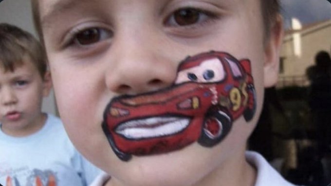 Por que hablas tan rapido? no se te entiende nada

- Yo