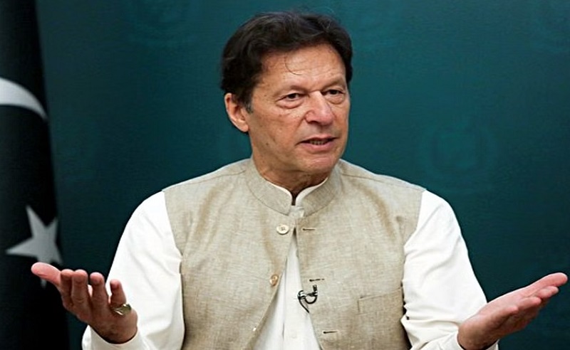 JagbaniOnline's tweet image. ਅਗਲੀਆਂ ਚੋਣਾਂ ’ਚ ‘ਸਿਆਸੀ ਇੰਜੀਨੀਅਰਿੰਗ’ ਨਾ ਕਰੇ ਪਾਕਿ ਫ਼ੌਜ : ਇਮਰਾਨ ਖ਼ਾਨ
jagbani.punjabkesari.in/international/…
#Elections #PoliticalEngineering #Pakistan #Army #ImranKhan