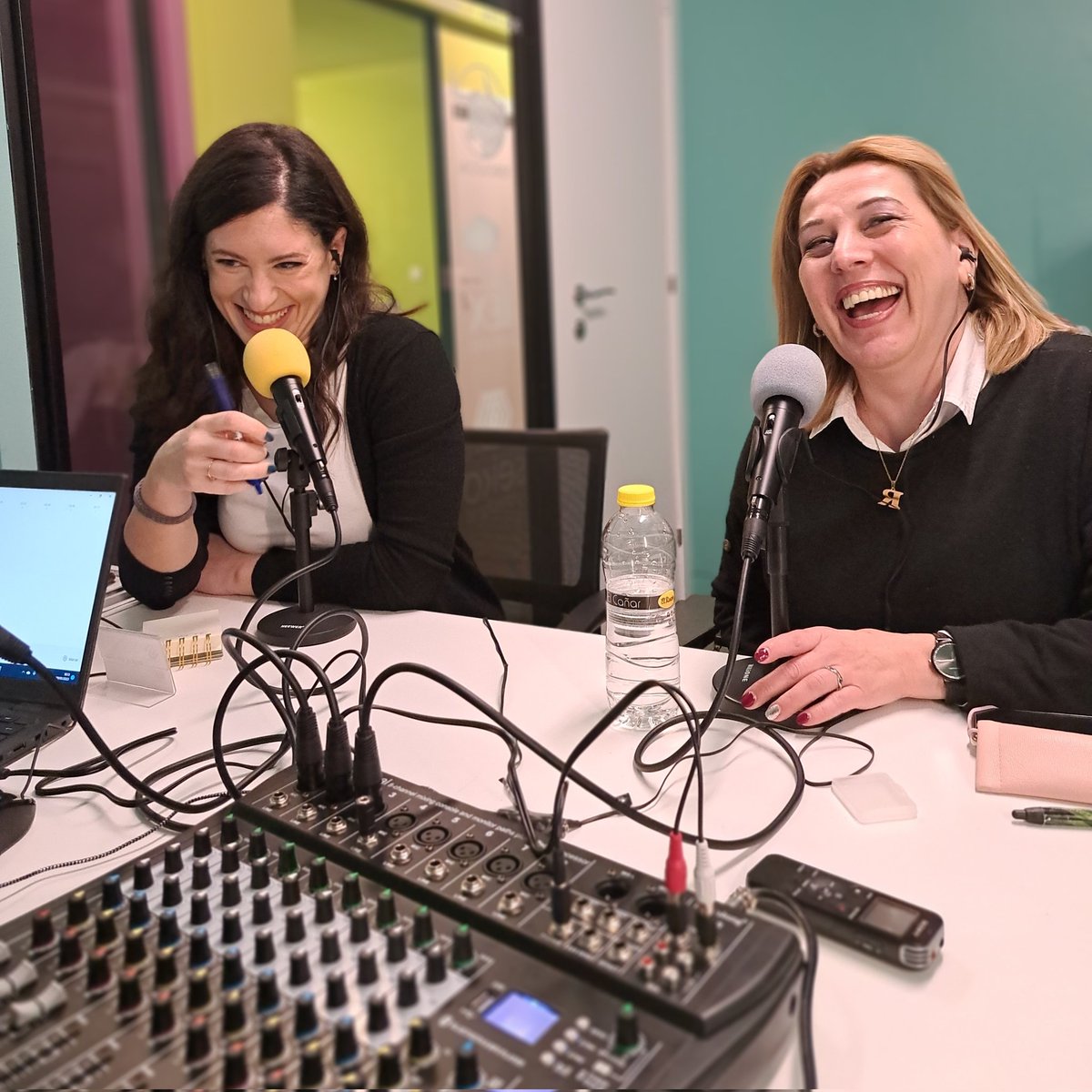 posicionamarca's tweet photo. 🎙 Un nuevo episodio de #Randommania está al llegar... esta semana una mujer coraje, Rosa Vizcor, la madre de @imanolsanchez
¡No te lo puedes perder en @spotifyspain!
#podcast #Zaragoza #radio #contenidodigital #redessociales #marketingdigital #marketing #podcast https://t.co/KldyIhrITA