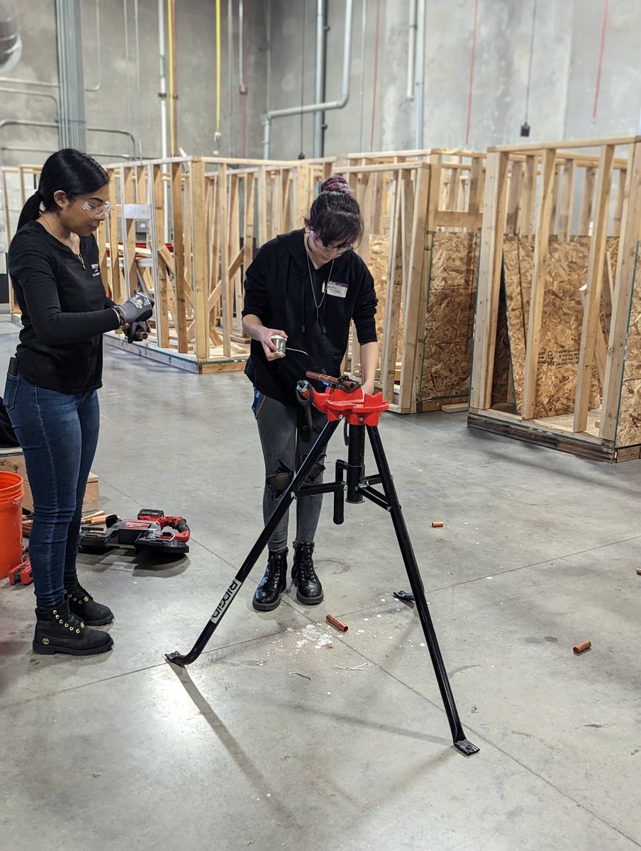 Adams12's tweet image. Our Girls' Day In event was a huge success! We had plenty of students get hands-on experience in our FutureForward programs. They participated in programs like Crime Scene Investigations, Welding Technology, Sports Medicine, and much more. #ELEVATESuccess #FiveStarProud