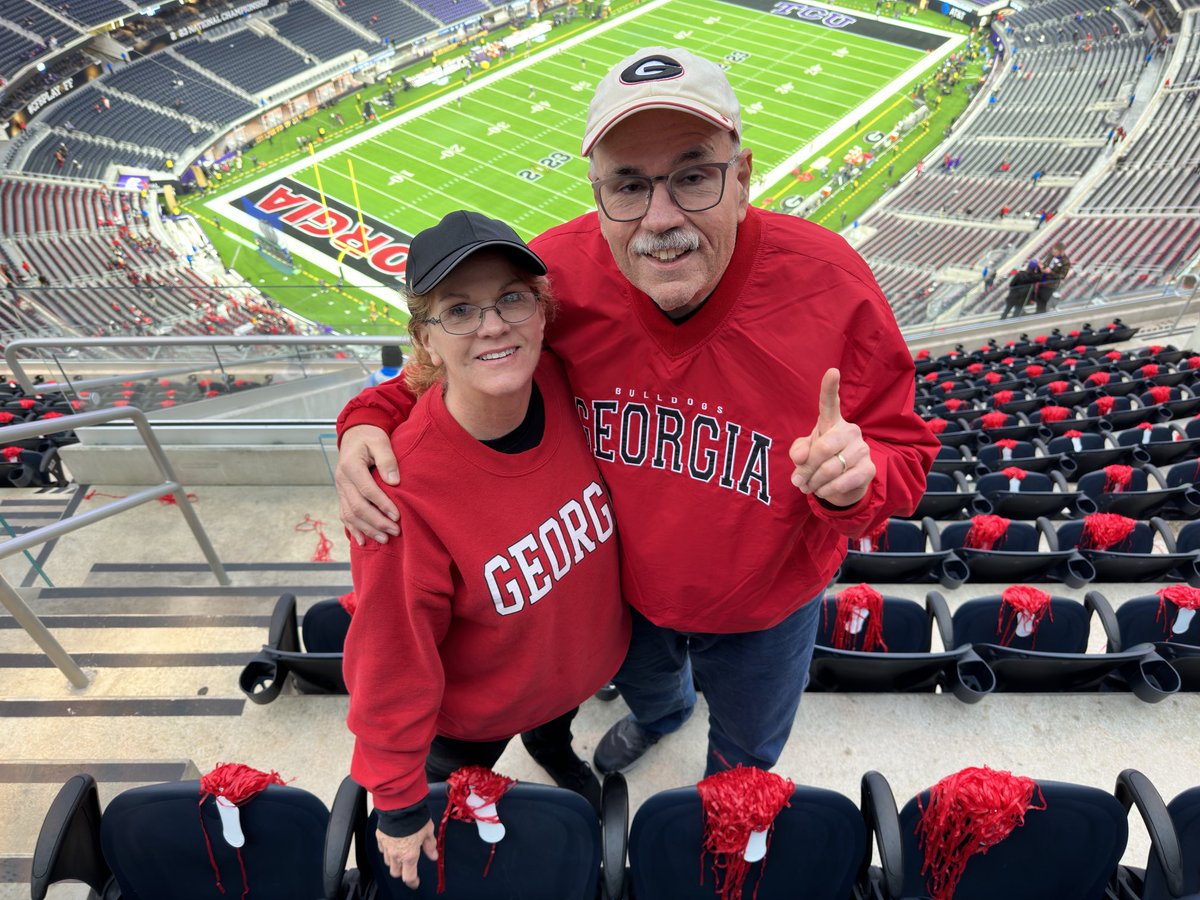 CStewart1956's tweet photo. #GoDawgs CFBPlayoff https://t.co/wnH8sawcrC