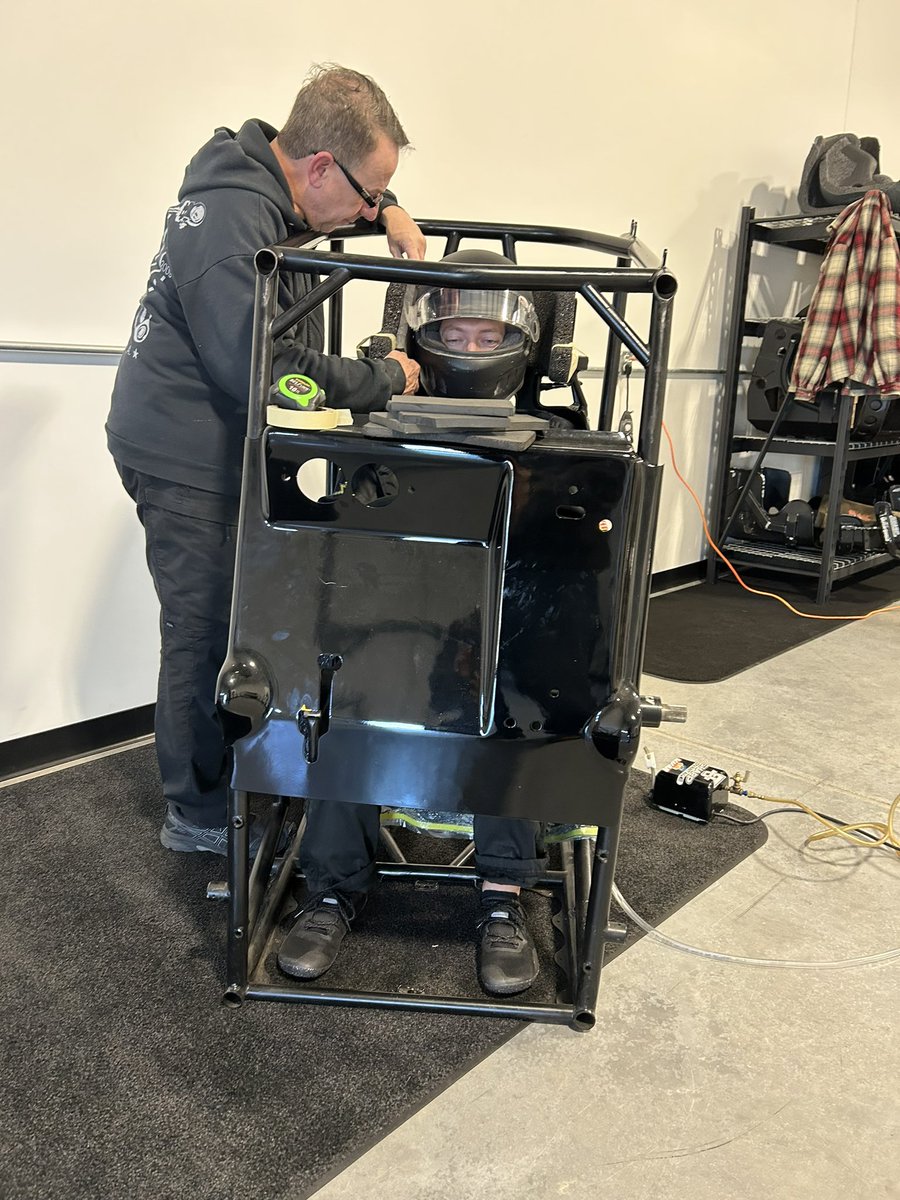 pedaldown69's tweet photo. Preparations for the Alex Pokorski-Akright Auto Racing Team’s 2023 season have included a trip to Sharp Advantage Safety Products, LLC for work on a safety insert at the Sharp Advantage shop in Brownsburg, Indiana.

#alexpokorski
#akrightauto
#msasprints
#sharpadvantagesafety https://t.co/gTEWBI4mVP