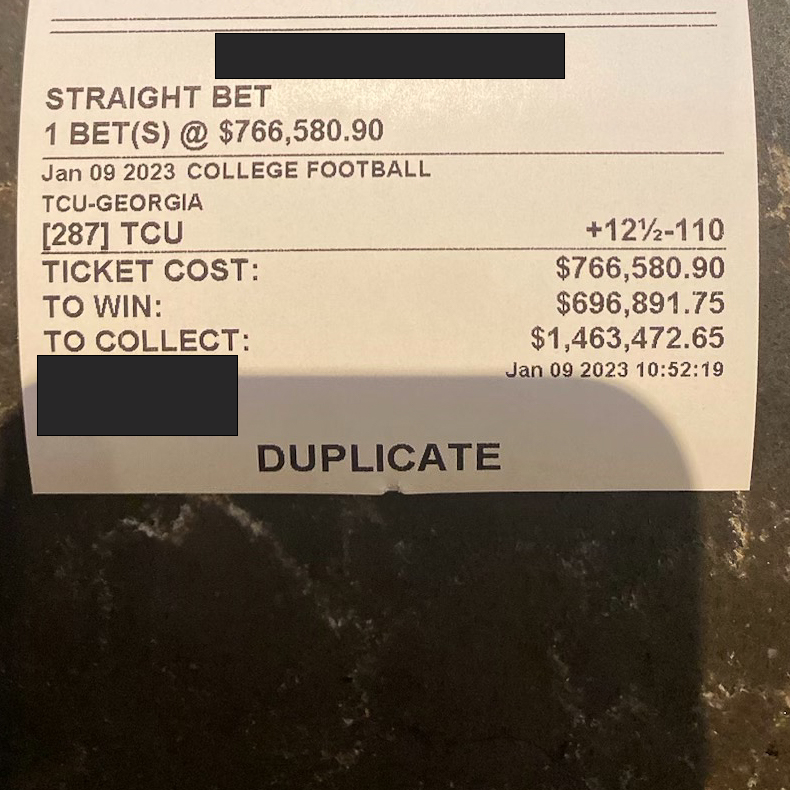 BeauBiloxi's tweet photo. Big bets coming through for the Championship game tonight! Who is your money on? 🤑 🏈 
Must be 21. Gambling problem? Call 1.888.777.9696. https://t.co/UqK9ElXNuW