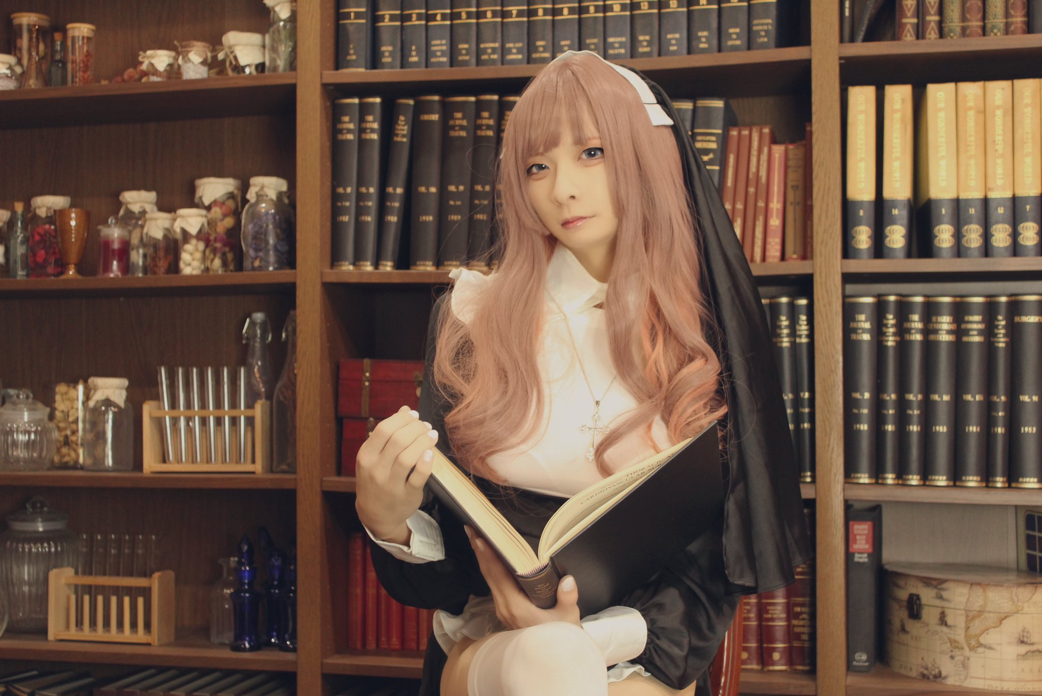 人気商品】 Chowbie コラボ フリルレオタードとスリットシスターの