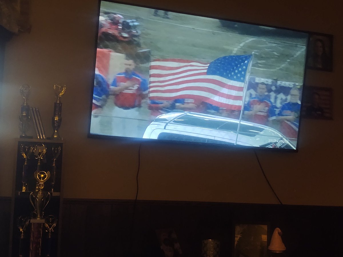 NealMartin8's tweet photo. #tweetyourfloseat 
Tuned in from Chickasha Oklahoma for every lap. @NosEnergyDrink @FloRacing good luck to our OKLAHOMA drivers.. https://t.co/6eFv3OOZsU