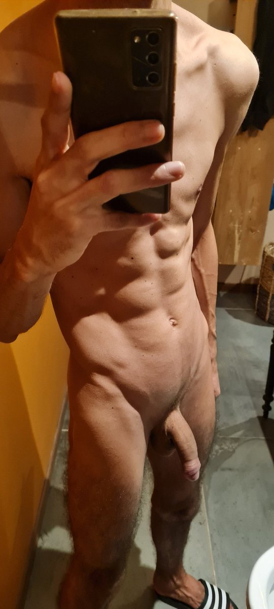 Versa_71's tweet photo. Qui ce soir?? 🥵👌
@maqueuecom
#MaQueue https://t.co/S6K47yC7jB