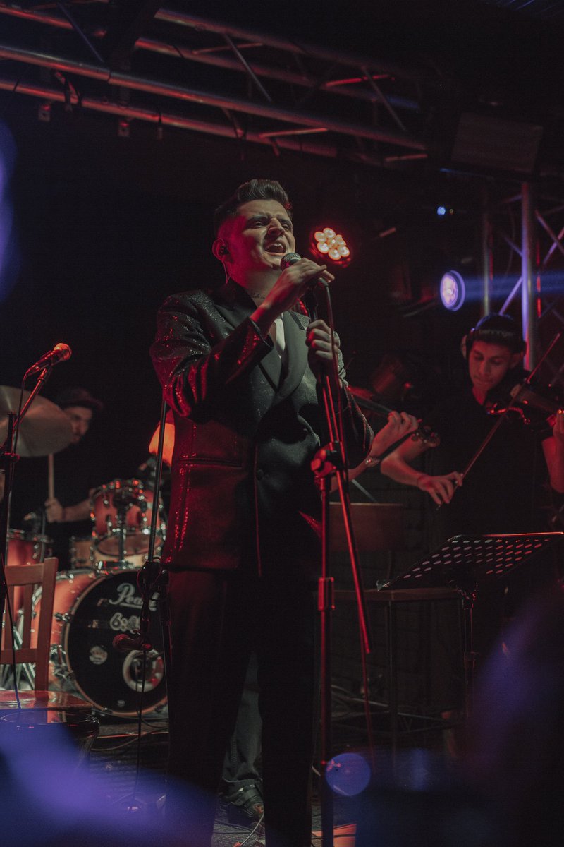 EserLeke's tweet photo. Yüksek Bir foti 🤍
@kubilaykarca Ne dersin ? 🥹

#konser #stage #kk #Twitter https://t.co/6gycfzgOUy