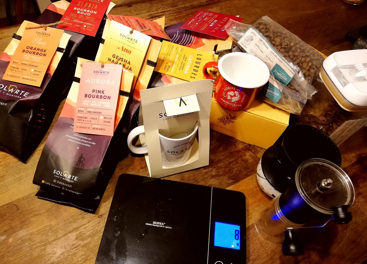 SamuelNAguero's tweet photo. Este fin de semana llegaron los refuerzos de #Solarte y #Tropicalia
¡Ahora sí a terminar la tesis☕! https://t.co/18Lhwo2FAB