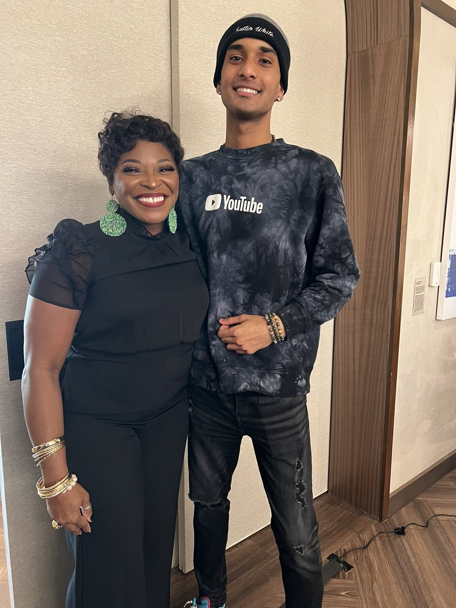 Shout out to Derrick Butts <a href="/assistu2win/">Assist U2 Win: DButts</a>  for an amazing event! The room was electrifying with <a href="/JessicaReedy/">Jessica Reedy</a> hosting and keynote speaker <a href="/CherylEmpowers/">Dr. Cheryl Wood</a> Beyond honored to speak alongside all the presenters. What a great way to kick off 2023! #shiftmindset #purpose <a href="/AustinxWhite20/">Austin White</a>