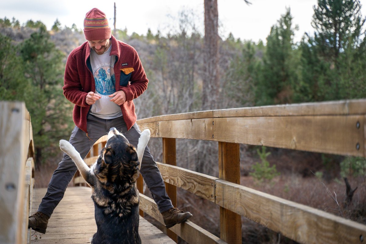 BackcountryTees's tweet photo. For most, winter time puts outdoor adventure on paws 🐾

Here's to brighter days on the trail 🌲 https://t.co/sJZPU6NplU