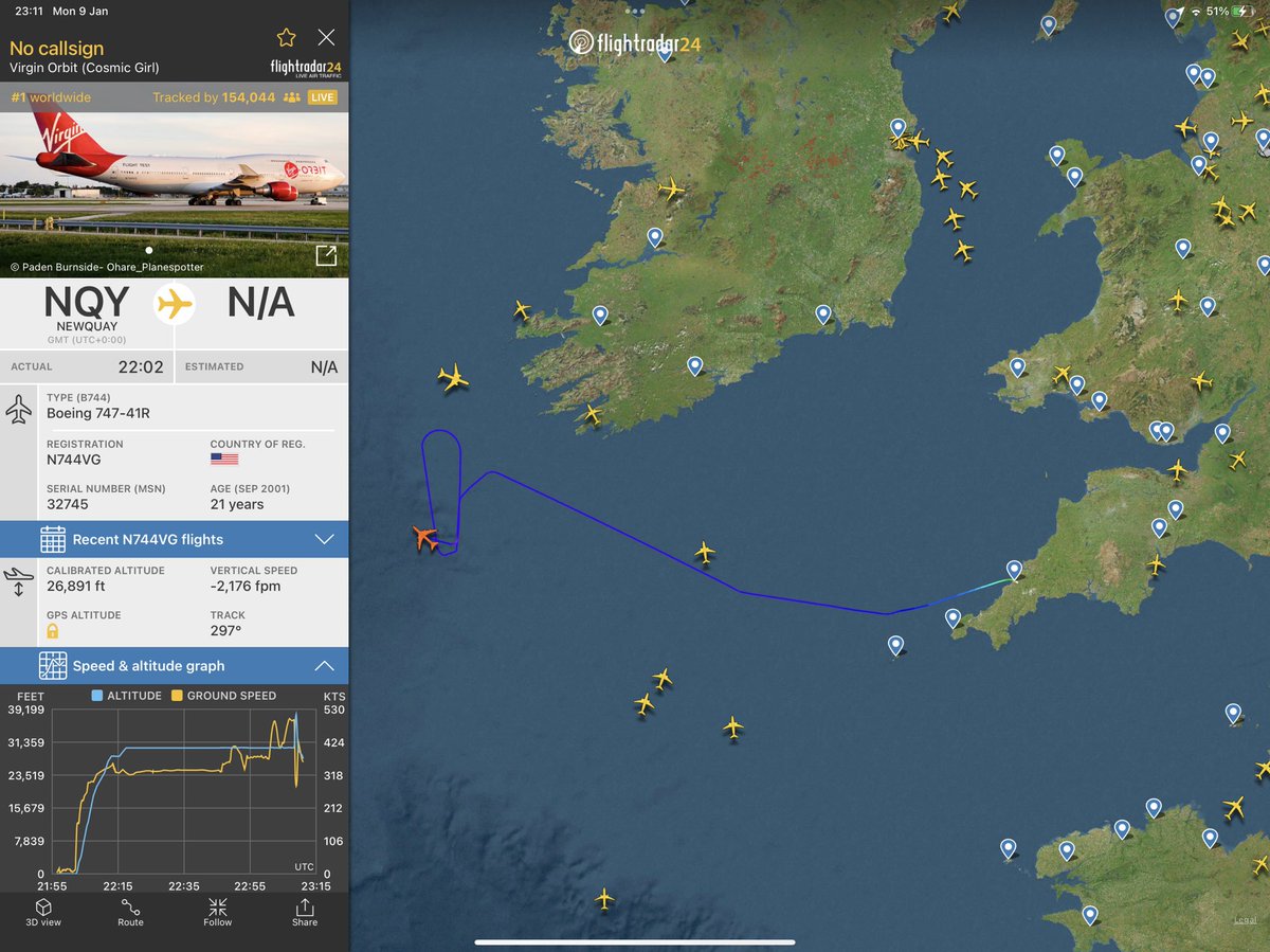 Squawk7700uk's tweet photo. And it’s off. Release time was the peak in the altitude and the 747 then dropped altitude quickly! #CosmicGirl https://t.co/C4dwalWmm2